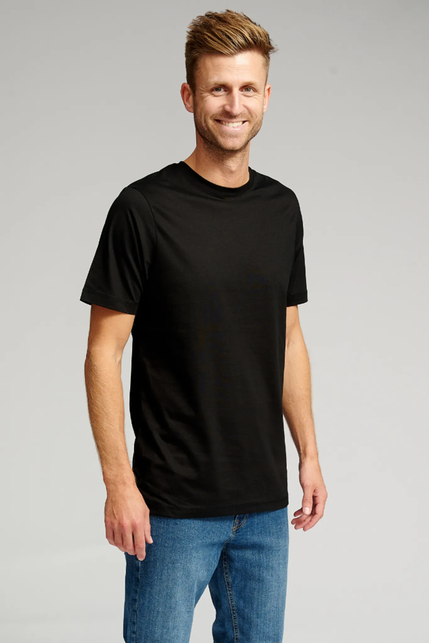 Basic T-shirt - Sort (C.D)