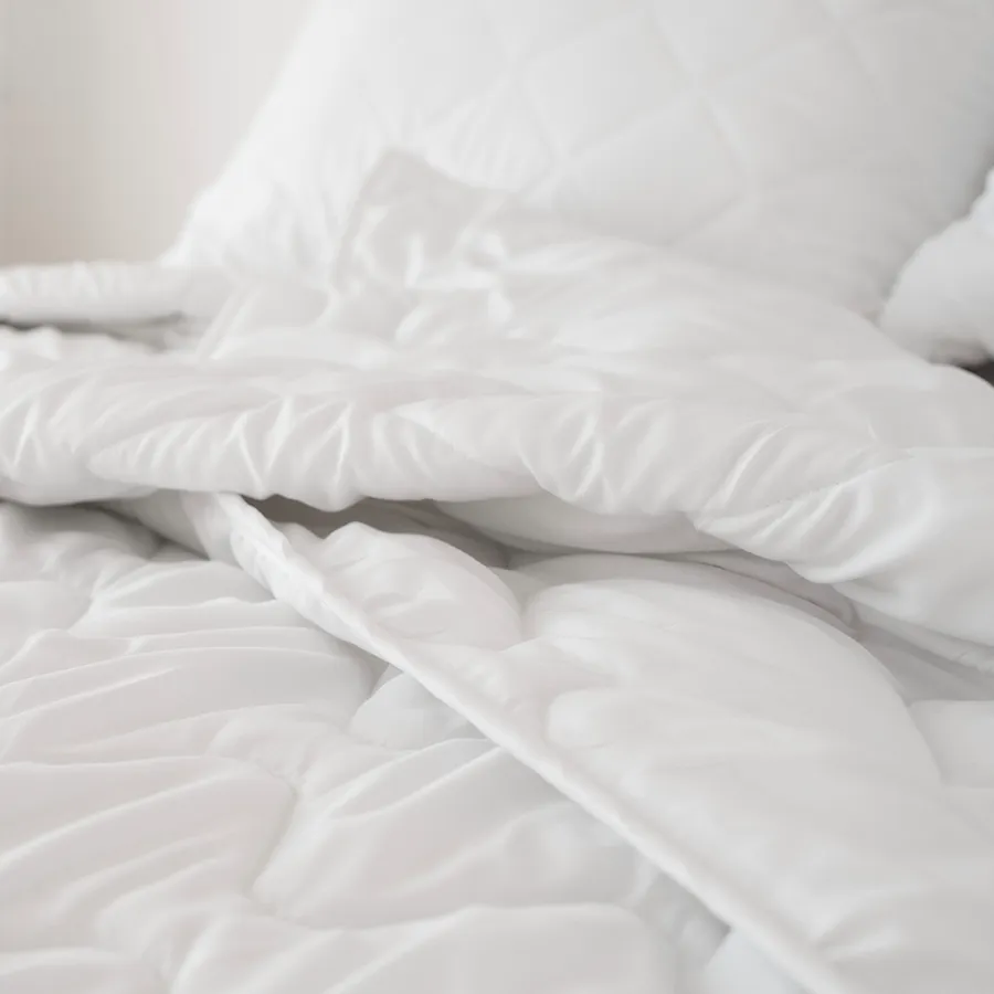 Comforter & Duvet Insert White