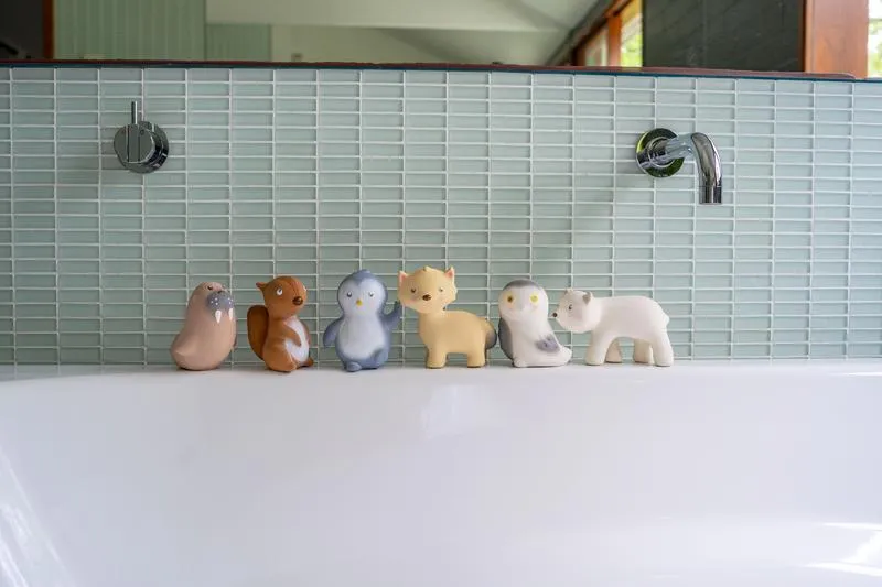 Tikiri Rubber Teether - Arctic Snowy Owl