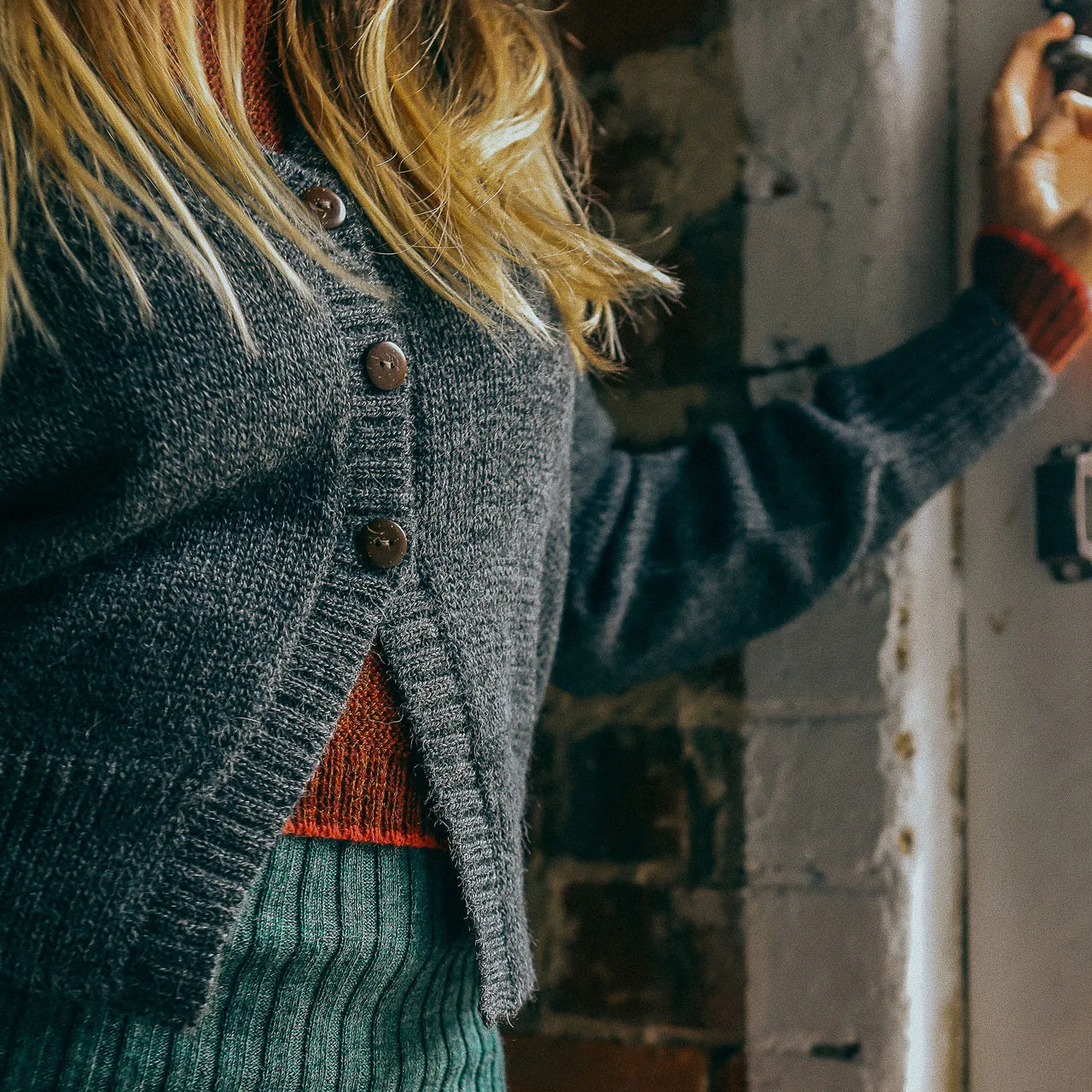 Women's Gansey Cardi in Baby Alpaca - Salt & Pepper (AW23)